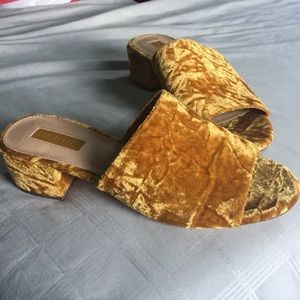 NWOT crushed velvet mules